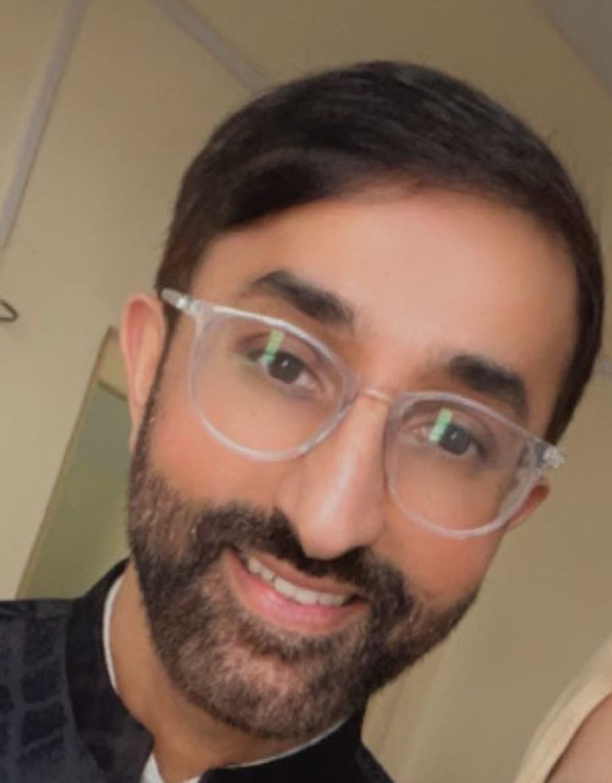 UK Virtual School Teacher Waqass